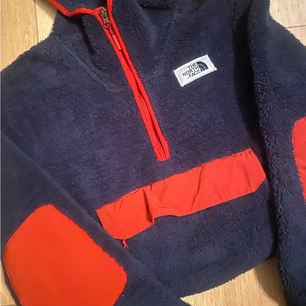 North face jacket 🌧️